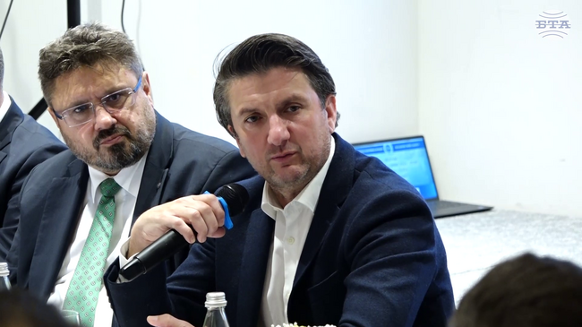 Вътрешният туризъм расте с изключителна скорост и се превръща в добра основа на българския туризъм, заяви министър Боршош на форум на БТА в Пампорово