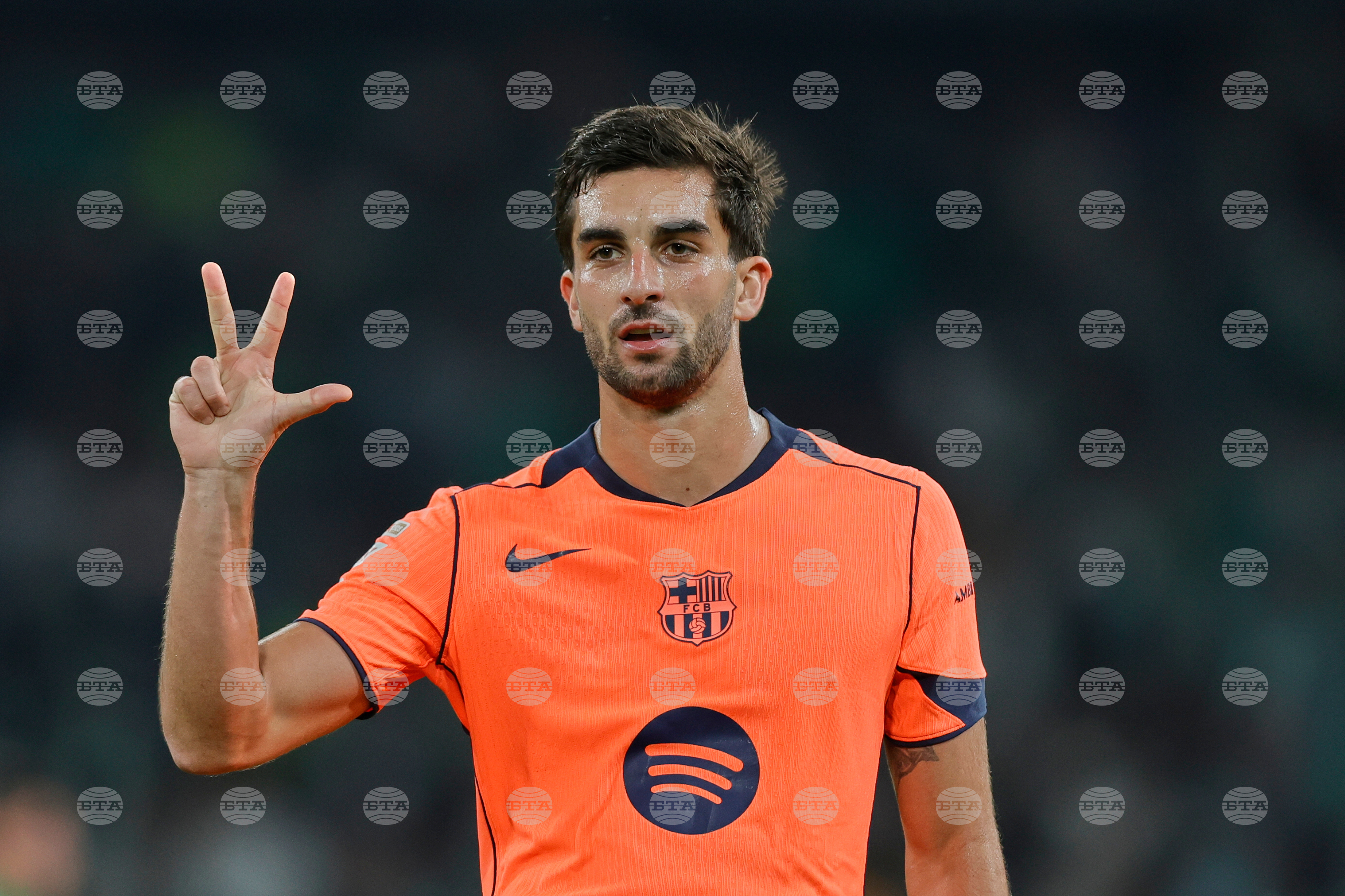 Феран Торес реализира три гола за успеха на Барселона срещу Бетис в Примера дивисион