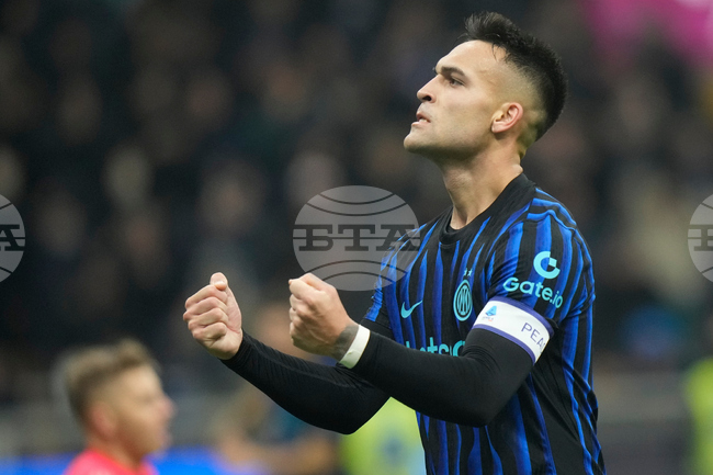 Интер се наложи над Комо, Сасуоло победи Фиорентина в Серия А