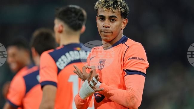 Феран Торес реализира три гола за успеха на Барселона срещу Бетис в Примера дивисион