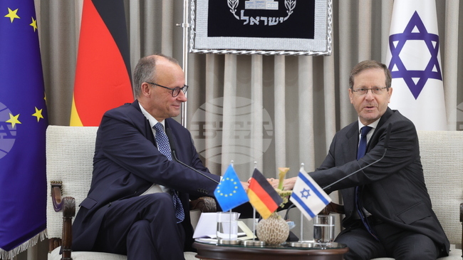Фридрих Мерц подчерта приятелството между Германия и Израел по време на първата си визита като канцлер в страната