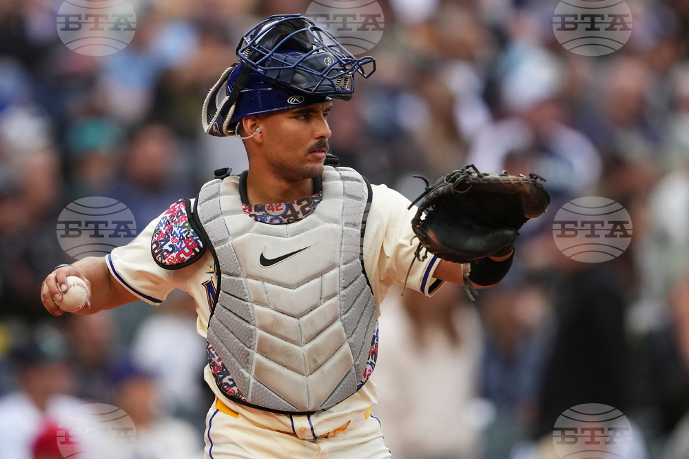 Nationals Mariners Trade Baseball