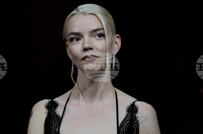 Крадец, опитал се да нахлуе в спалнята на актрисата Аня Тейлър-Джой в Лондон, беше осъден на 3 години затвор