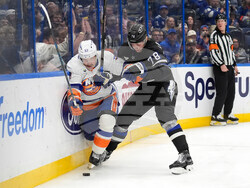 Islanders Lightning Hockey