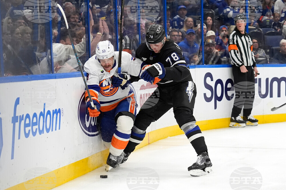 Islanders Lightning Hockey