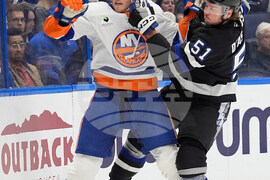 Islanders Lightning Hockey