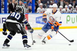 Islanders Lightning Hockey
