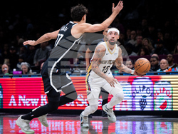 Pelicans Nets Basketball