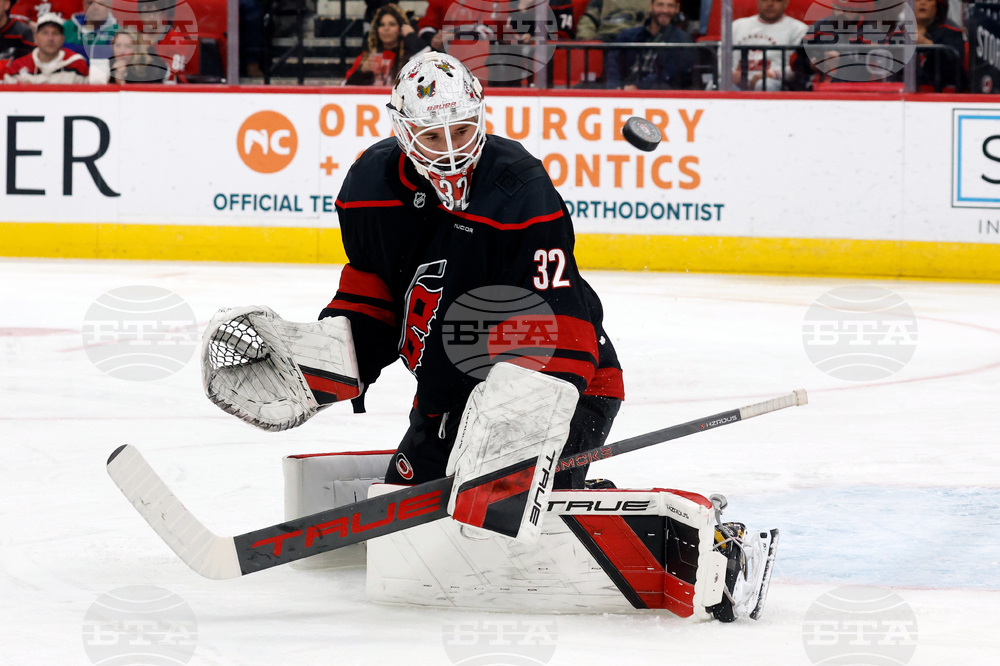 Predators Hurricanes Hockey