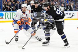 Islanders Lightning Hockey