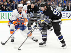 Islanders Lightning Hockey