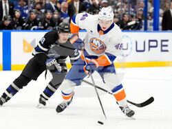 Islanders Lightning Hockey