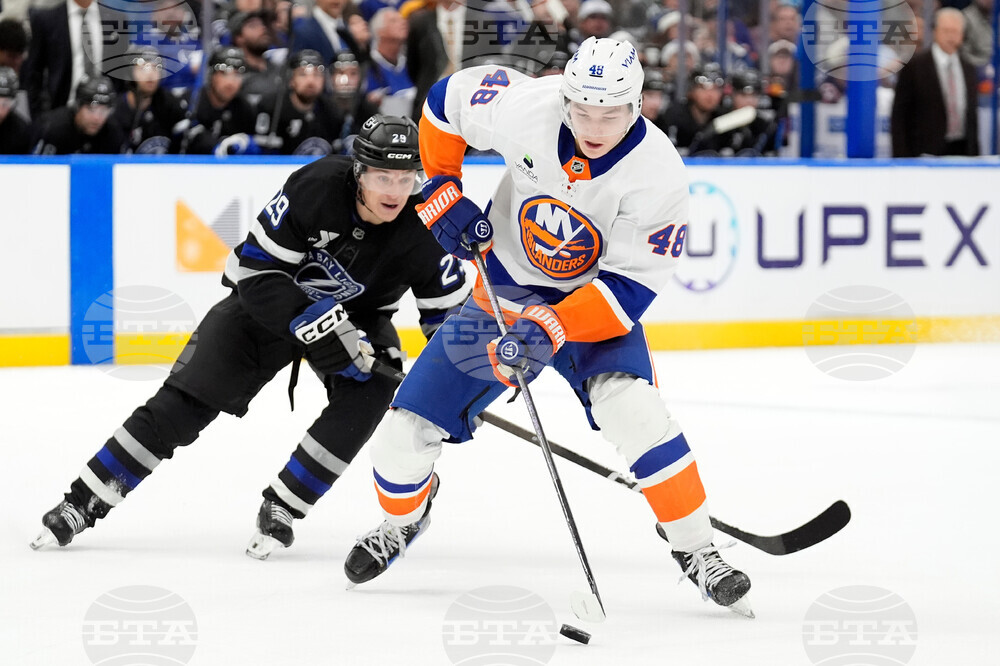 Islanders Lightning Hockey