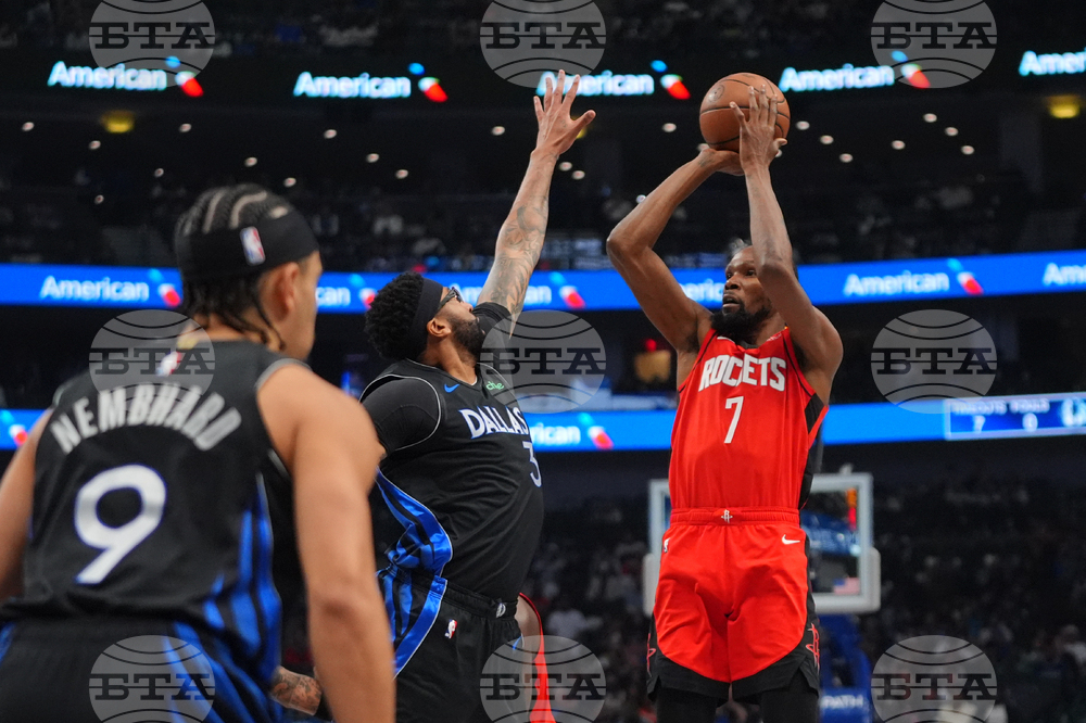 Rockets Mavericks Basketball