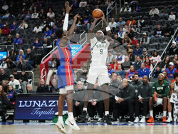 Bucks Pistons Basketball