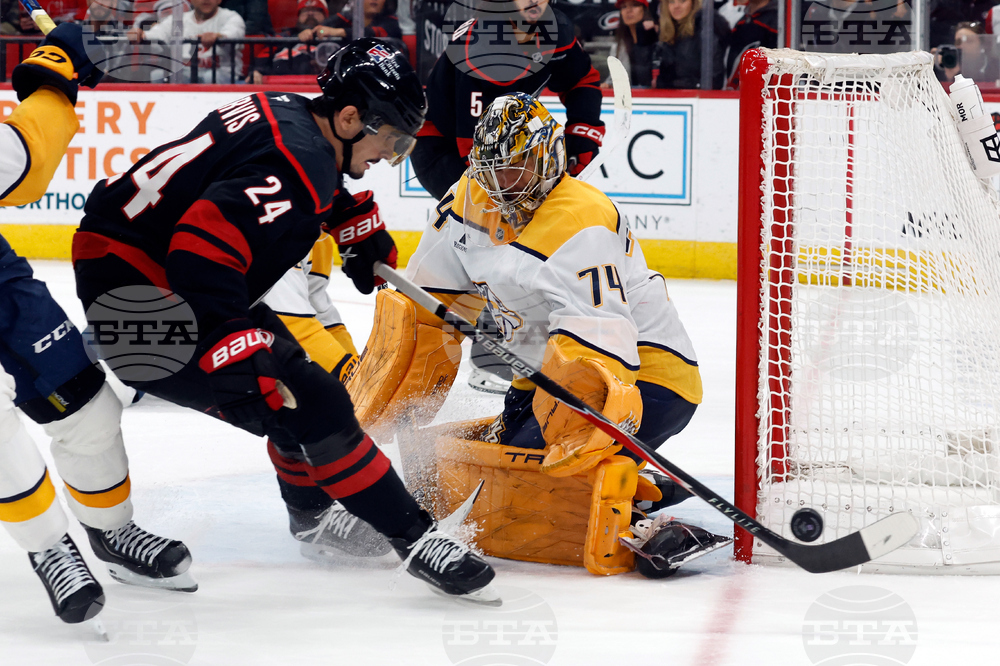 Preditors Hurricanes Hockey