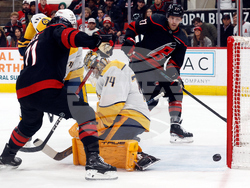 Preditors Hurricanes Hockey