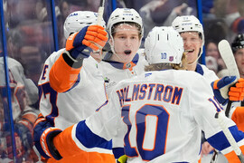 Islanders Lightning Hockey