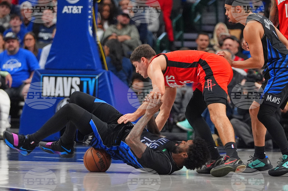 Rockets Mavericks Basketball