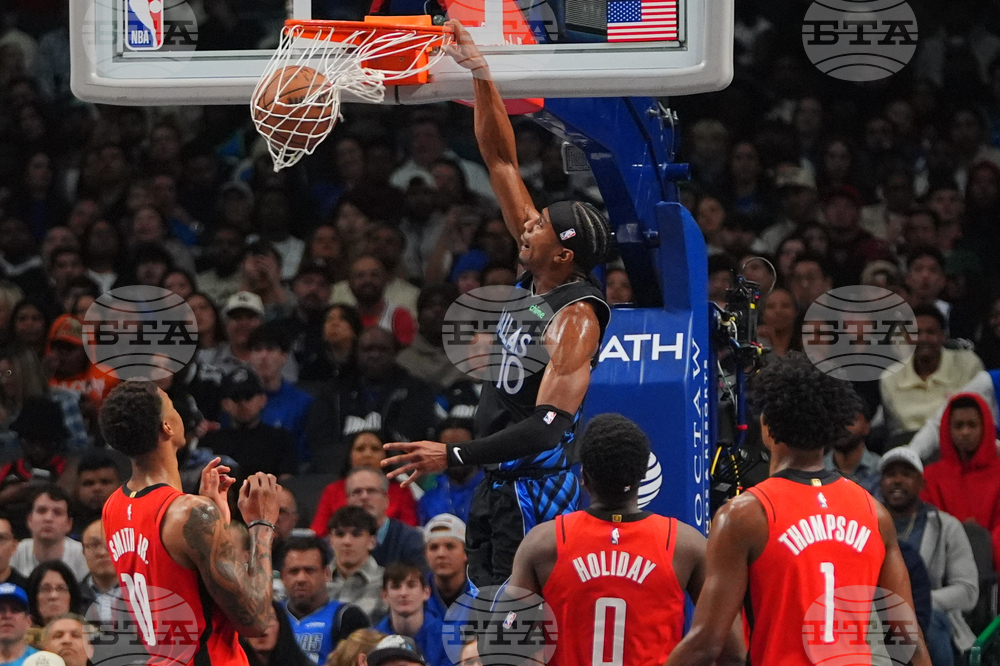 Rockets Mavericks Basketball