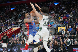 Bucks Pistons Basketball