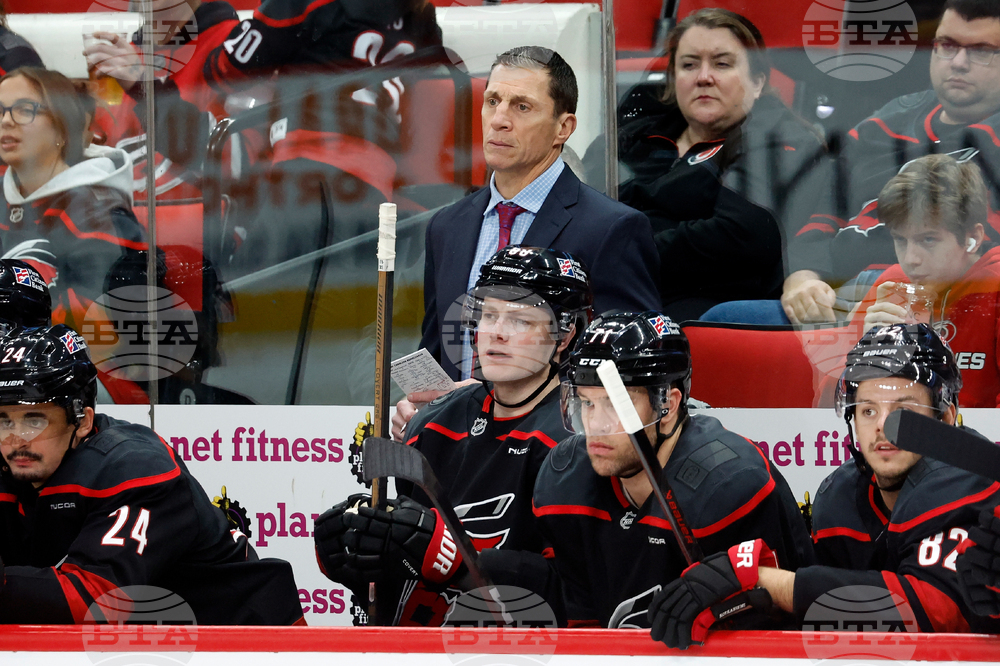 Preditors Hurricanes Hockey