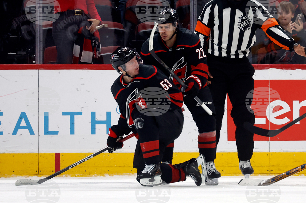 Preditors Hurricanes Hockey