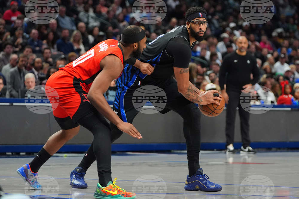 Rockets Mavericks Basketball