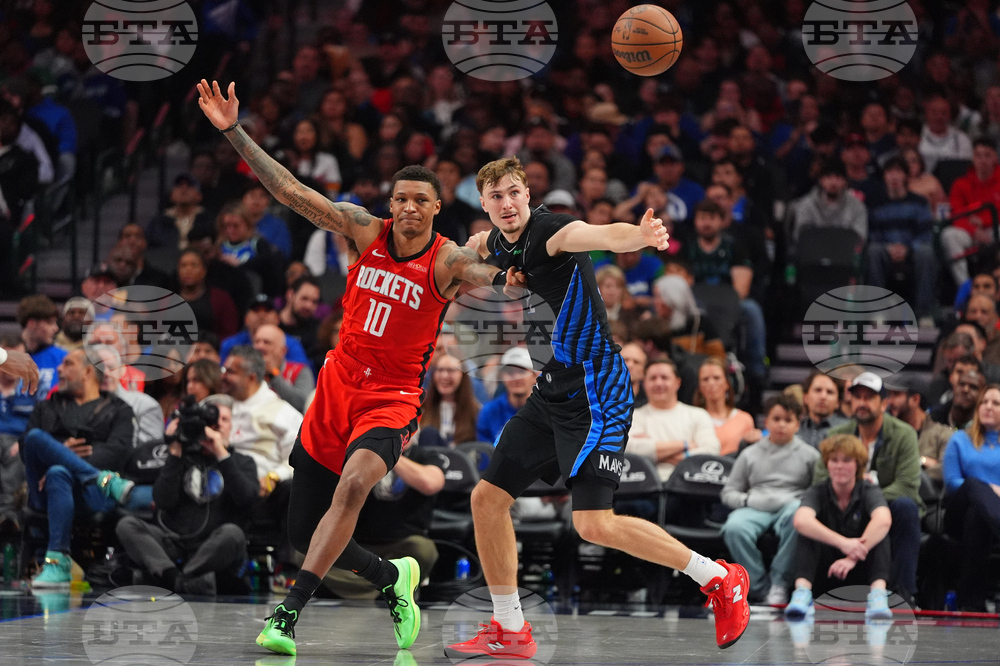 Rockets Mavericks Basketball