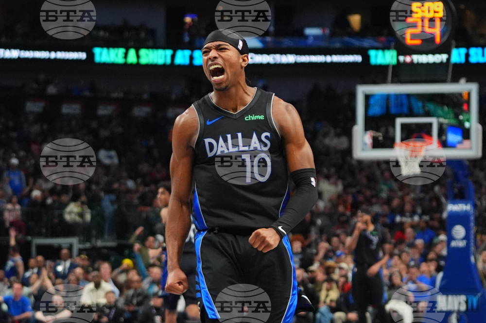 Rockets Mavericks Basketball