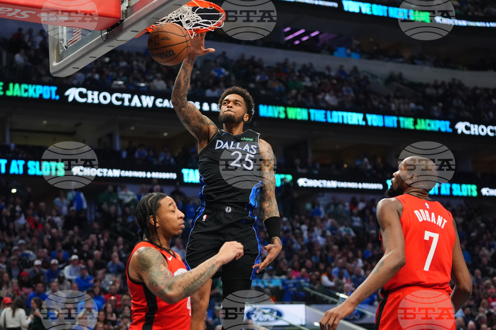 Rockets Mavericks Basketball