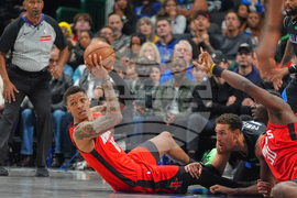 Rockets Mavericks Basketball