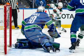 Wild Canucks Canucks