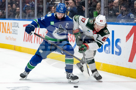Wild Canucks Canucks
