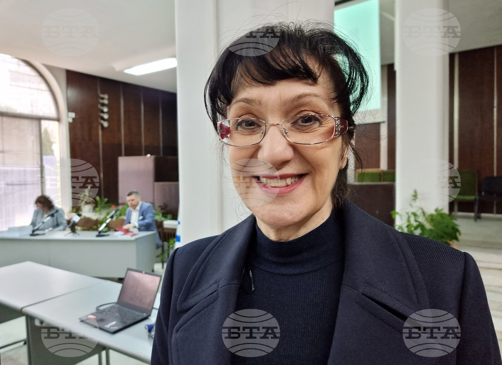 Фондация "Обществен дарителски фонд Сливен" издаде сборник за дарителството в Сливенско по случай десетата годишнина от създаването си