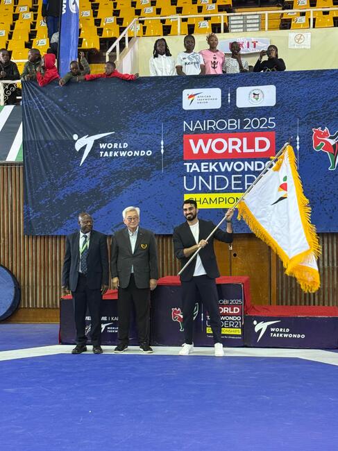 Знамето на Световната таекуондо федерация бе предадено на България