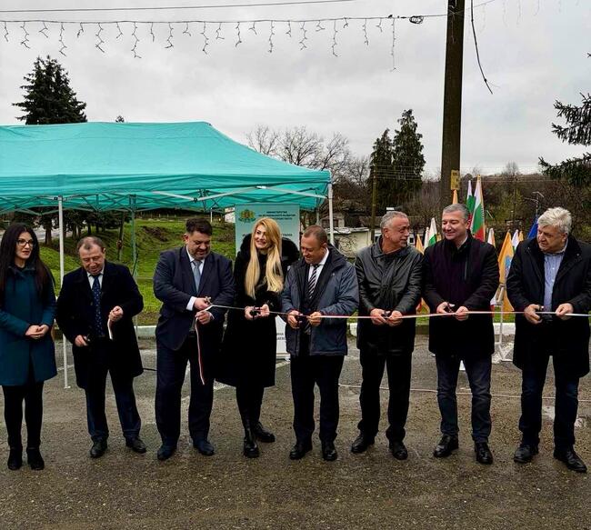 След 18 години без вода – Атанас Зафиров откри новия водопровод в Едрево