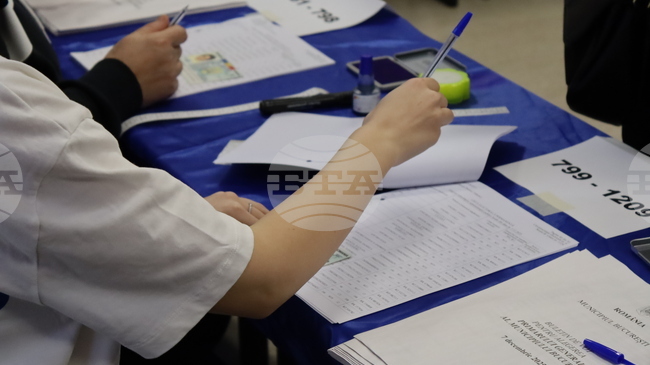 Ограничаване на гласуването в държави извън ЕС до максимум 20 избирателни секции представлява груба форма на дискриминация, смятат от АПС