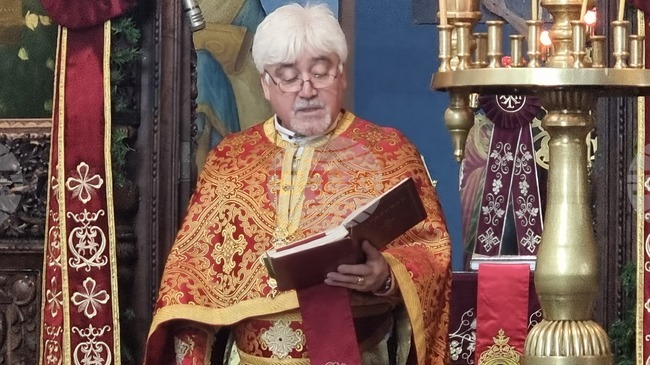 По-страшна от телесната е духовната прегърбеност, каза отец Стоян от ямболския храм „Св. Георги“ в неделната си проповед