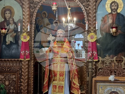 Шумен - църква „Свети Три Светители“ - неделна литургия