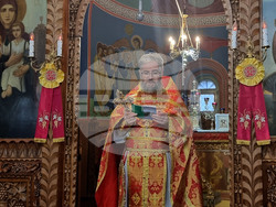 Шумен - църква „Свети Три Светители“ - неделна литургия