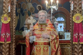 Шумен - църква „Свети Три Светители“ - неделна литургия