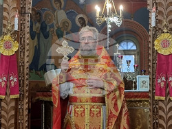 Шумен - църква „Свети Три Светители“ - неделна литургия