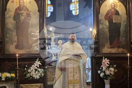 Добрич - църква "Света Троица" - литургия