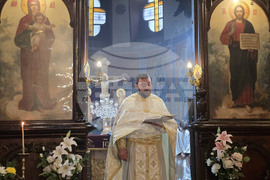 Добрич - църква "Света Троица" - литургия