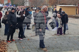 Плевен - граждани - протест с искане за оставка на правителството