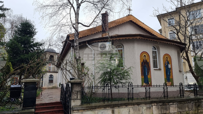 Необходими са още около 40 000 евро за ремонт на 150-годишния храм „Св. Николай Чудотворец“ в Русе