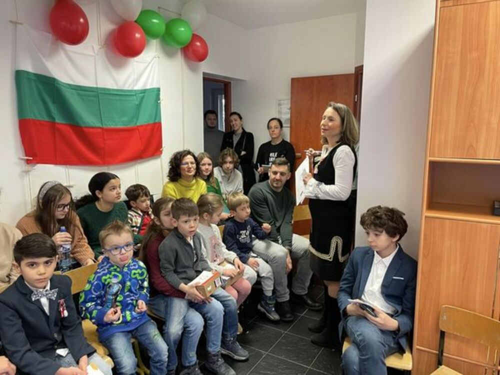 С конкурс и игра отбелязаха Националния празник в българското училище във Варшава
