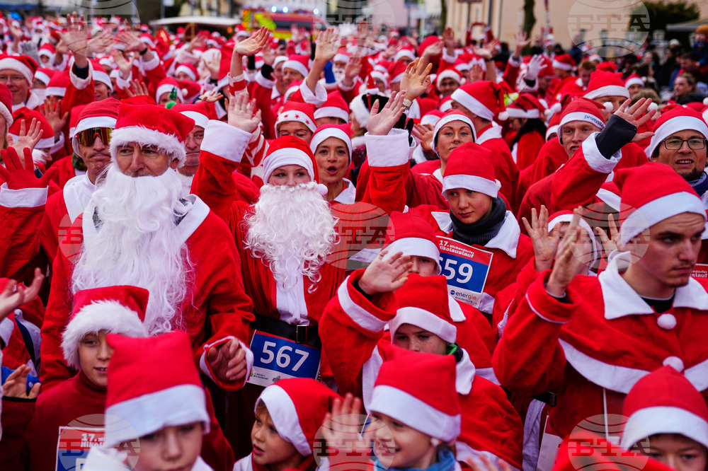 Germany Santa Claus Run