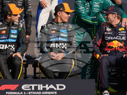 Abu Dhabi F1 GP Auto Racing